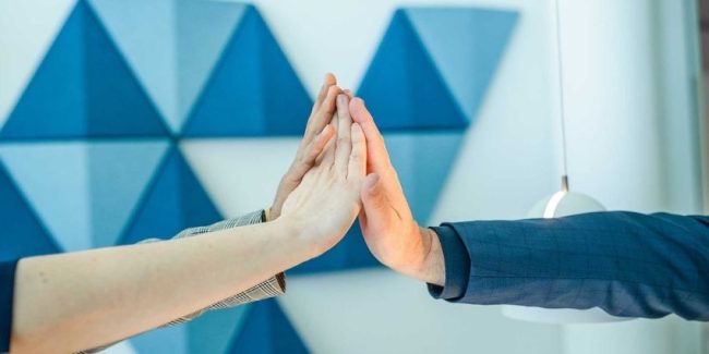 Gruenderbank-Stuttgart-Unterstuetzung Symbolbild Unterstützung