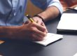 Tipps für Gründer, Mann mit Stift